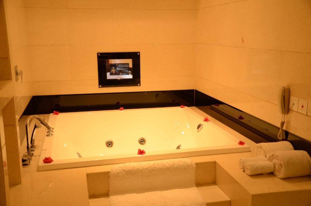 House International Hotel 成都 エクステリア 写真